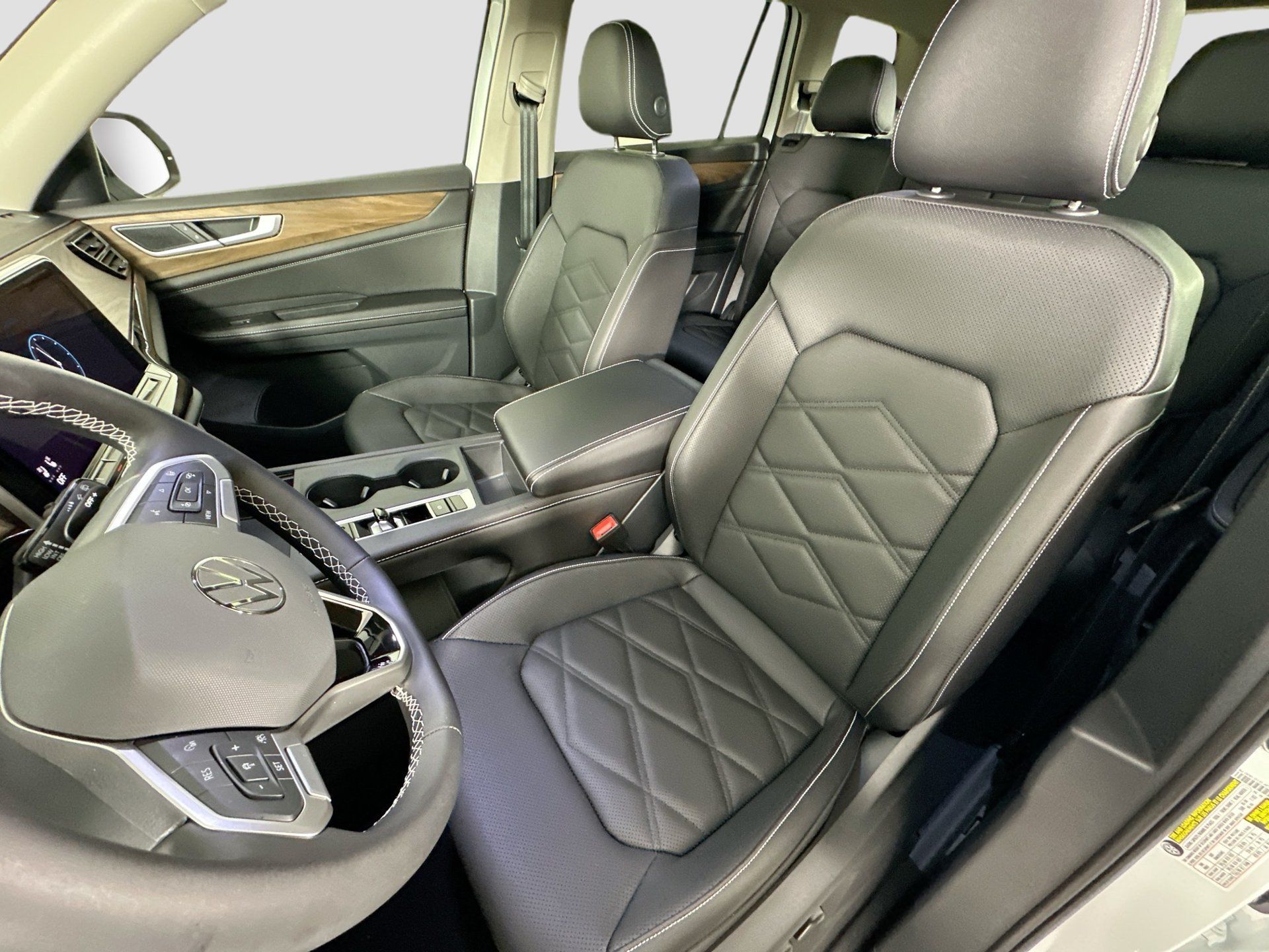 Certified 2026 Volkswagen Atlas SE FWD image 19