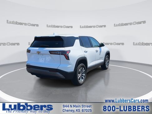 Used 2025 Chevrolet Equinox LT FWD image 8