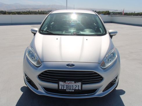 Used 2014 Ford Fiesta Titanium FWD image 7
