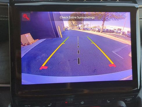 Used 2021 Jeep Grand Cherokee L Limited image 17