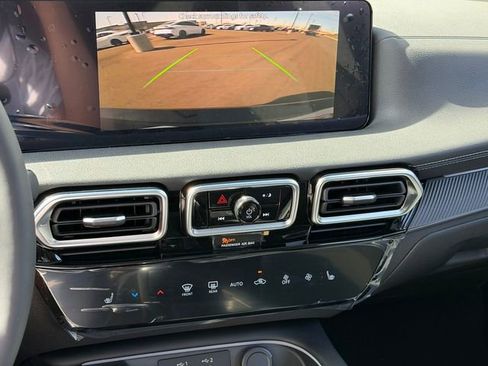 New 2026 Nissan Sentra SV w/ SV Convenience Package FWD image 18