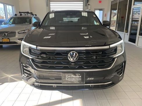 Used 2024 Volkswagen Atlas Cross Sport SEL Premium R-Line image 6