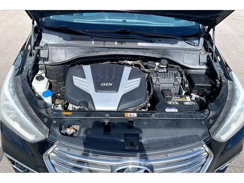 Used 2017 Hyundai Santa Fe SE w/ SE Premium Package 02 AWD/4WD image 31
