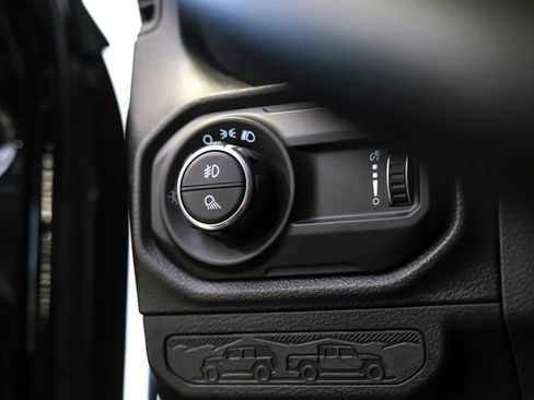 Used 2025 Jeep Gladiator Sport image 44