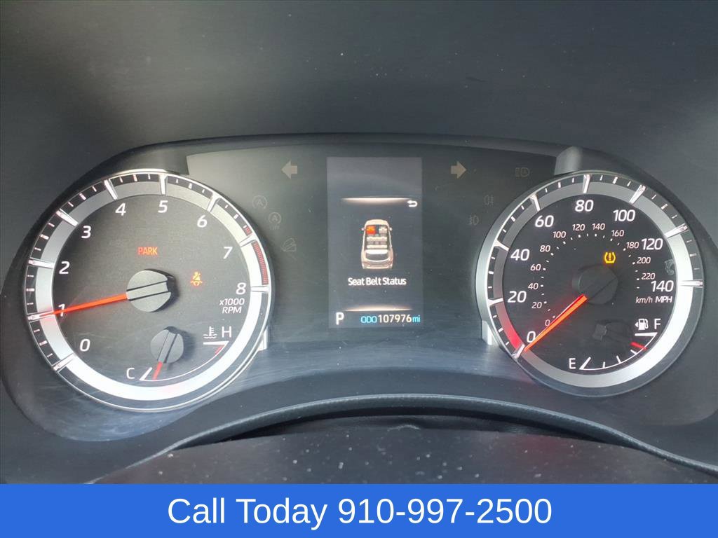 Used 2022 Toyota Highlander L FWD image 28
