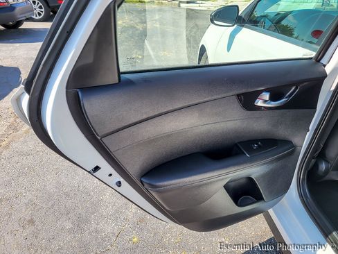 Used 2024 Kia Forte GT-Line w/ GT-Line Premium Package image 28