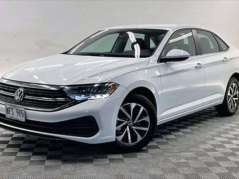 Used 2024 Volkswagen Jetta S image 1