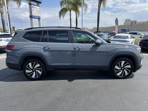 Used 2026 Volkswagen Atlas SE FWD image 10