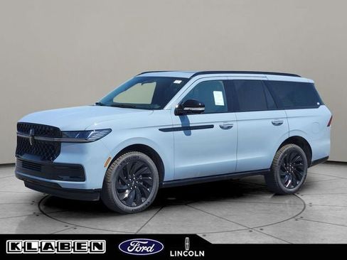 New 2026 Lincoln Navigator Reserve AWD/4WD image 1