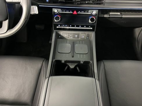 Used 2025 Hyundai Santa Fe Calligraphy image 18