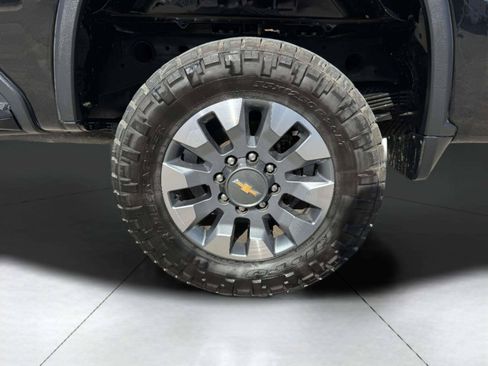 Used 2023 Chevrolet Silverado 2500 Custom w/ Custom Value Package AWD/4WD image 51