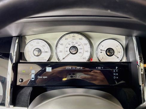 Used 2019 Rolls-Royce Ghost RWD image 17