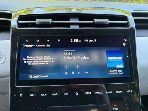 Certified 2024 Hyundai Tucson Limited AWD/4WD image 25