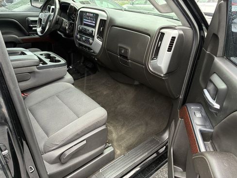 Used 2018 GMC Sierra 1500 SLE w/ SLE Value Package AWD/4WD image 19