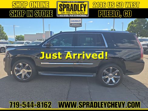 Used 2015 Cadillac Escalade Luxury AWD/4WD image 1
