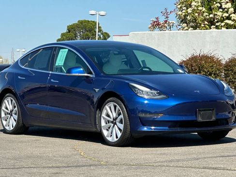 Used 2019 Tesla Model 3 Mid Range image 5