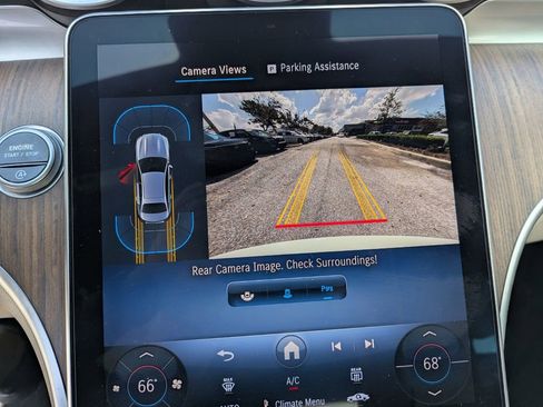 Used 2025 Mercedes-Benz C 300 4MATIC Sedan image 33