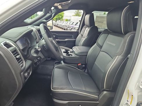 New 2026 RAM 2500 Laramie AWD/4WD image 12