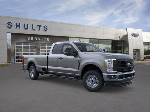 New 2026 Ford F250 XL w/ XL Chrome Package image 7