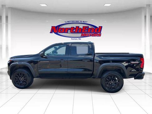 Used 2024 Chevrolet Colorado Trail Boss w/ Advanced Trailering Package AWD/4WD image 4