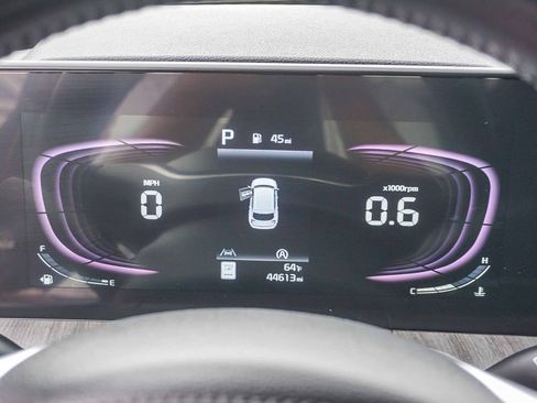 Used 2024 Kia Telluride EX w/ EX Captain's Chair Package FWD image 22