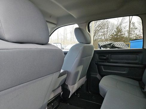 Used 2018 RAM 1500 Express w/ Express Value Package image 10