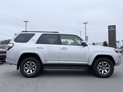 Used 2024 Toyota 4Runner TRD Off-Road Premium image 9
