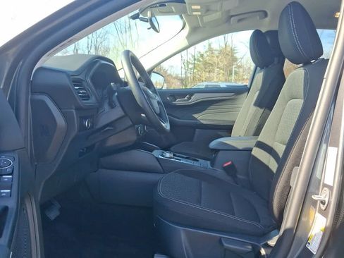 Used 2025 Ford Escape Active image 17