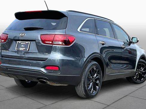 Used 2020 Kia Sorento S image 12