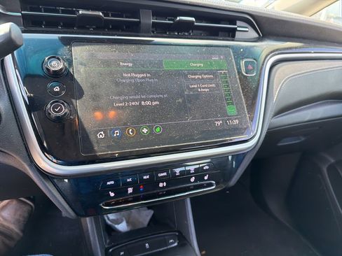 Used 2022 Chevrolet Bolt LT image 4