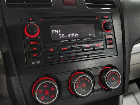 Used 2014 Subaru Forester 2.5i image 28