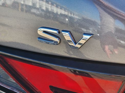 Used 2024 Nissan Sentra SV image 9