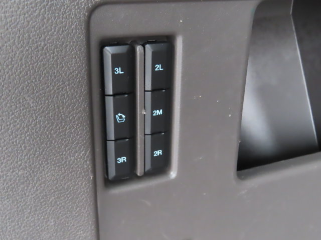 Used 2019 Ford Expedition Limited w/ Equipment Group 302A AWD/4WD image 34