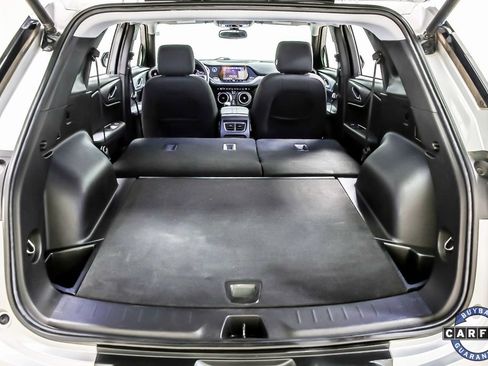 Used 2021 Chevrolet Blazer LT image 38