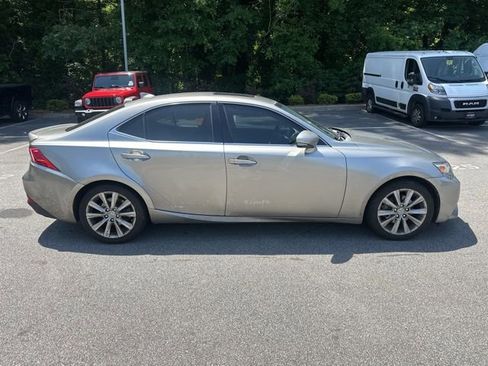 Used 2015 Lexus IS 250 RWD image 2