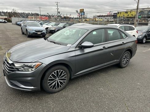 Used 2021 Volkswagen Jetta S image 3