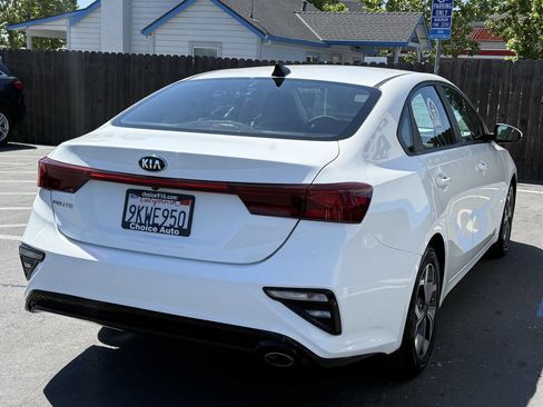 Used 2021 Kia Forte LXS FWD image 5