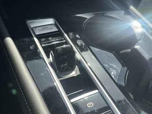 New 2026 Volkswagen Atlas SE FWD image 27