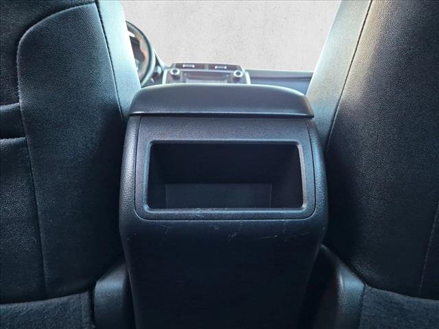 Used 2015 Toyota Camry SE FWD image 16