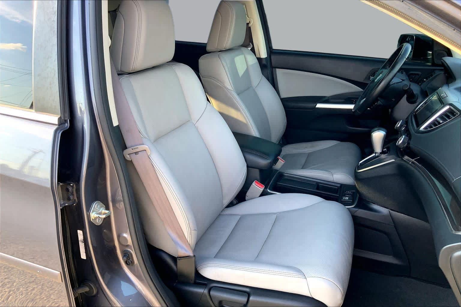 Used 2016 Honda CR-V Touring image 8