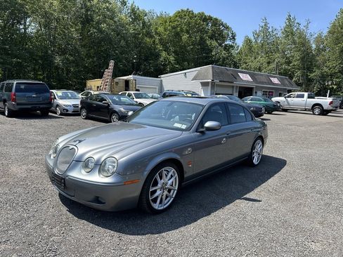 Used 2005 Jaguar S-TYPE R image 1