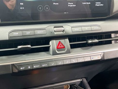 New 2025 Kia K4 LX image 15