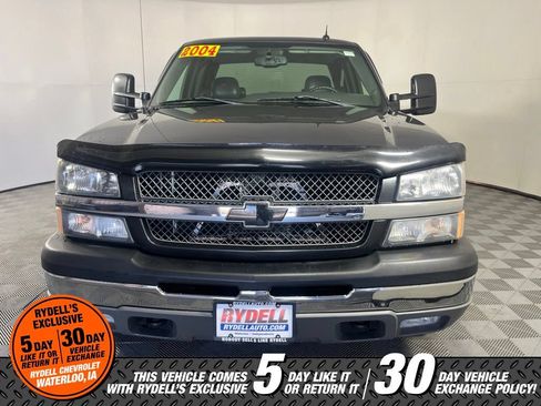 Used 2004 Chevrolet Silverado 2500 LT AWD/4WD image 2