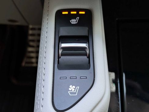 Used 2024 Kia Telluride SX Prestige AWD/4WD image 29