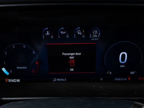 Used 2023 Ford F250 XLT w/ XLT Premium Package image 16