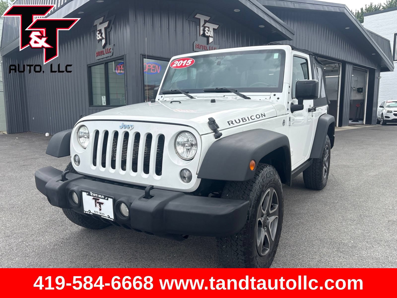 Used 2015 Jeep Wrangler Rubicon w/ Power Convenience Group AWD/4WD image 1