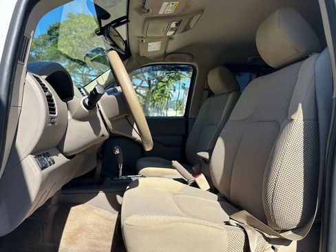 Used 2018 Nissan Frontier SV w/ Value Truck Package image 8