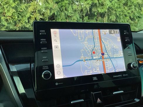 Used 2021 Toyota Camry XSE image 3