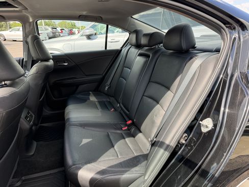 Used 2016 Honda Accord EX-L image 9