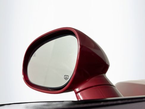 Used 2015 Dodge Challenger SXT Plus w/ Driver Convenience Group image 16